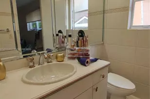 3853 NE 170th St, North Miami Beach, FL 33160 - Photo 39