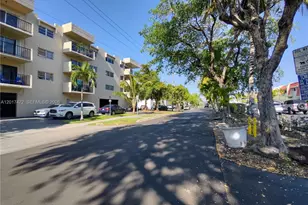 3853 NE 170th St, North Miami Beach, FL 33160 - Photo 71