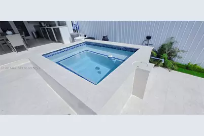 6709 W 15th Ct, Hialeah, FL 33012 - Photo 35
