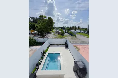 6709 W 15th Ct, Hialeah, FL 33012 - Photo 53