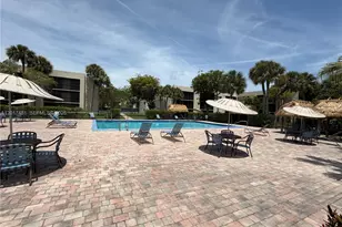 8015 SW 107th Ave, Miami, FL 33173 - Photo 15