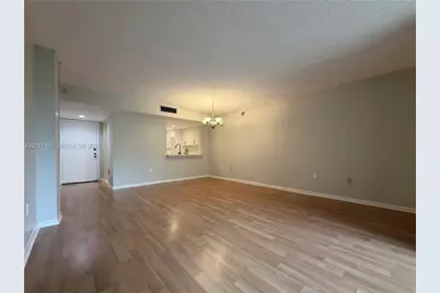 8015 SW 107th Ave #203, Miami, FL 33173 - Photo 5