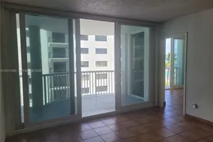 5401 Collins Ave, Miami Beach, FL 33140 - Photo 7