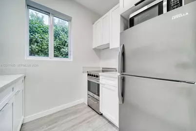 2352 SW 5th St #2, Miami, FL 33135 - Photo 5