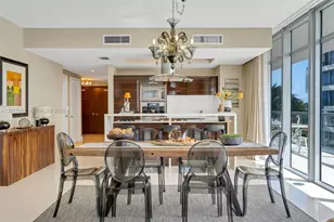 3737 Collins Ave, Miami Beach, FL 33140 - Photo 9