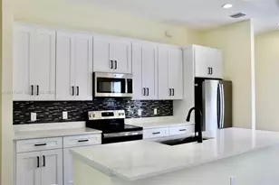 738 SW Harriet Ave, Palm Bay, FL 32908 - Photo 7