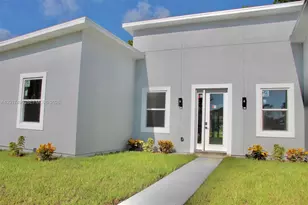 738 SW Harriet Ave, Palm Bay, FL 32908 - Photo 3