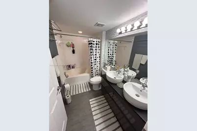 [Address not provided], Miami, FL 33131 - Photo 11