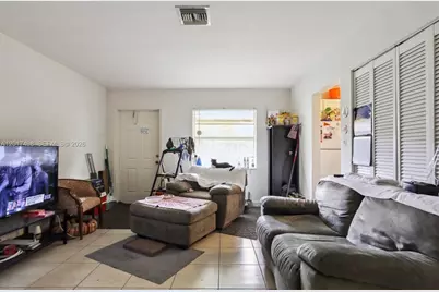 231 SW 8th Ct, Pompano Beach, FL 33060 - Photo 11