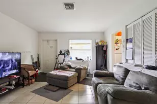231 SW 8th Ct, Pompano Beach, FL 33060 - Photo 11