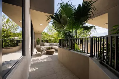 3034 Oak Ave #203, Coconut Grove, FL 33133 - Photo 11