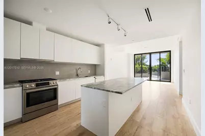 3034 Oak Ave #203, Coconut Grove, FL 33133 - Photo 17