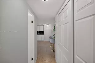 19201 Collins Ave, Sunny Isles Beach, FL 33160 - Photo 11