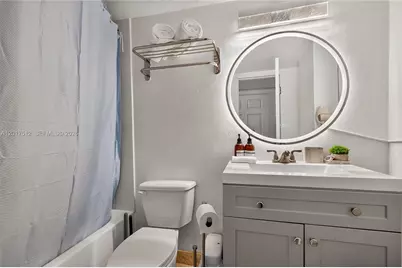 19201 Collins Ave #949, Sunny Isles Beach, FL 33160 - Photo 31