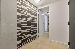 19201 Collins Ave, Sunny Isles Beach, FL 33160 - Photo 17