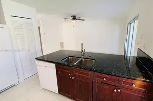 18801 NW 12th St, Pembroke Pines, FL 33029 - Photo 47