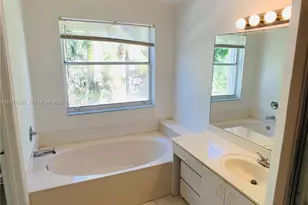 18801 NW 12th St, Pembroke Pines, FL 33029 - Photo 25