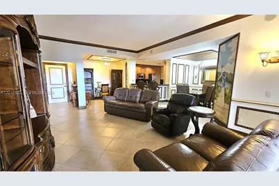 16102 Emerald Estates Dr #306, Weston, FL 33331 - Photo 9