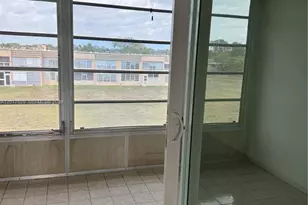 9041 Sunrise Lakes Blvd, Sunrise, FL 33322 - Photo 3