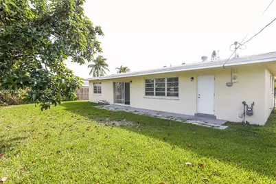 16025 SW 99th Ave, Miami, FL 33157 - Photo 15