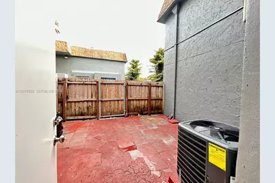 4817 NW 9th Dr #4817, Plantation, FL 33317 - Photo 11