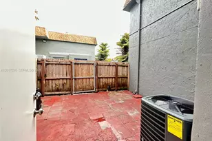 4817 NW 9th Dr, Plantation, FL 33317 - Photo 11