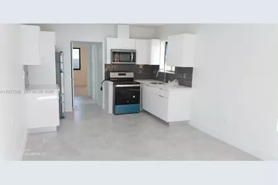 1725 Calais Dr #6, Miami Beach, FL 33141 - Photo 1