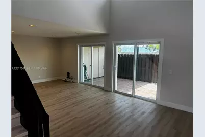 6532 NW 170th Ter, Hialeah, FL 33015 - Photo 11