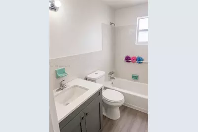 685 Miller Dr #E205, Miami Springs, FL 33166 - Photo 3