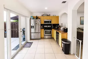 17184 SW 138th Ct, Miami, FL 33177 - Photo 7