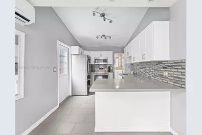 1432 NE 5th Ave, Fort Lauderdale, FL 33304 - Photo 41