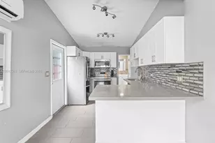 1432 NE 5th Ave, Fort Lauderdale, FL 33304 - Photo 41