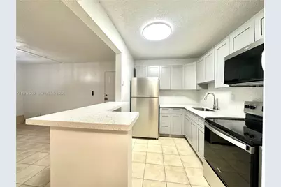 7215 NW 179th St #206, Hialeah, FL 33015 - Photo 5