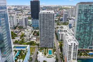 600 NE 27th St, Miami, FL 33137 - Photo 3