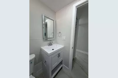 932 NW 5th St #3, Miami, FL 33128 - Photo 7