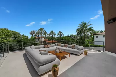 3045 N Bay Rd, Miami Beach, FL 33140 - Photo 29