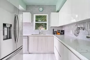 22 NE 44th St, Miami, FL 33137 - Photo 27