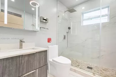 22 NE 44th St #0, Miami, FL 33137 - Photo 35