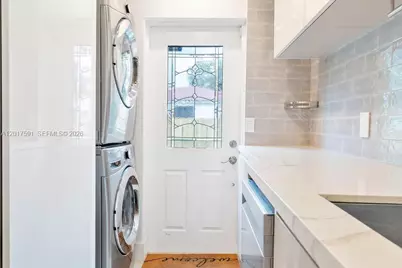 22 NE 44th St #0, Miami, FL 33137 - Photo 31