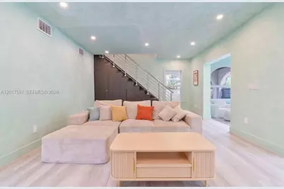 22 NE 44th St #0, Miami, FL 33137 - Photo 17