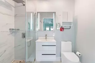 22 NE 44th St, Miami, FL 33137 - Photo 29