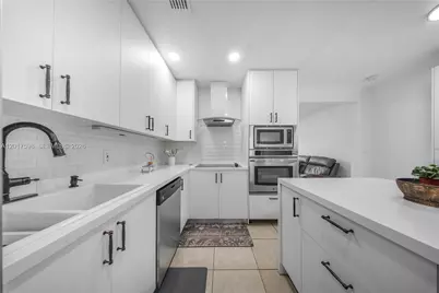 661 E 7th St, Hialeah, FL 33010 - Photo 13
