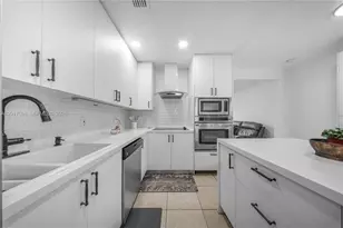 661 E 7th St, Hialeah, FL 33010 - Photo 13