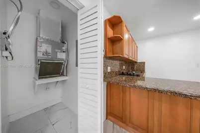 661 E 7th St, Hialeah, FL 33010 - Photo 29