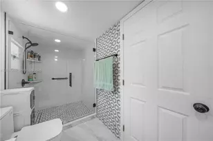 661 E 7th St, Hialeah, FL 33010 - Photo 19
