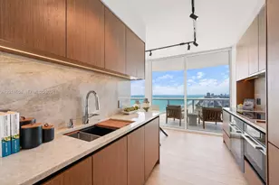 6365 Collins Ave, Miami Beach, FL 33141 - Photo 7