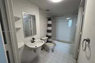 690 SW 1st Ct, Miami, FL 33130 - Photo 9