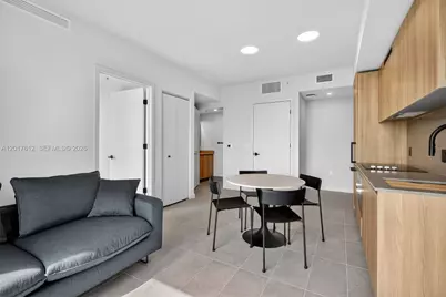 121 NE 5th St #3313, Miami, FL 33132 - Photo 7