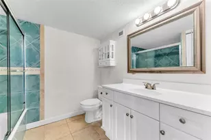 800 Parkview Dr, Hallandale Beach, FL 33009 - Photo 25