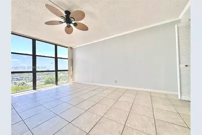 800 Parkview Dr #1007, Hallandale Beach, FL 33009 - Photo 9